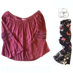 Crochet-Trimmed Bell Sleeve Off-The-Shoulder Top -M-